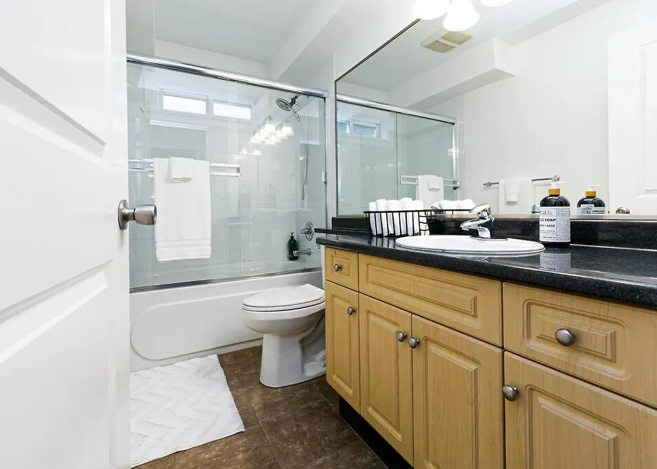 빅토리아 Cozy Renovated Oasis W Private Terrace & Parking 빌라 펜션