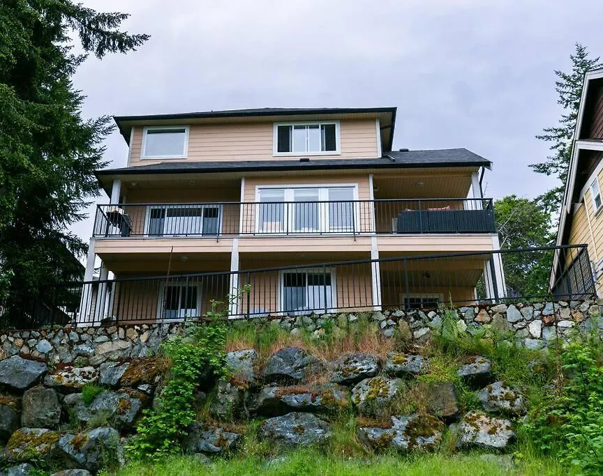 Holiday home Cozy Renovated Oasis W Private Terrace & Parking Villa Victoria
